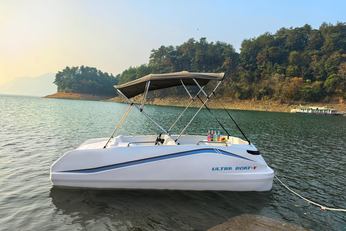 BOAT-Y premium electric leisure boat